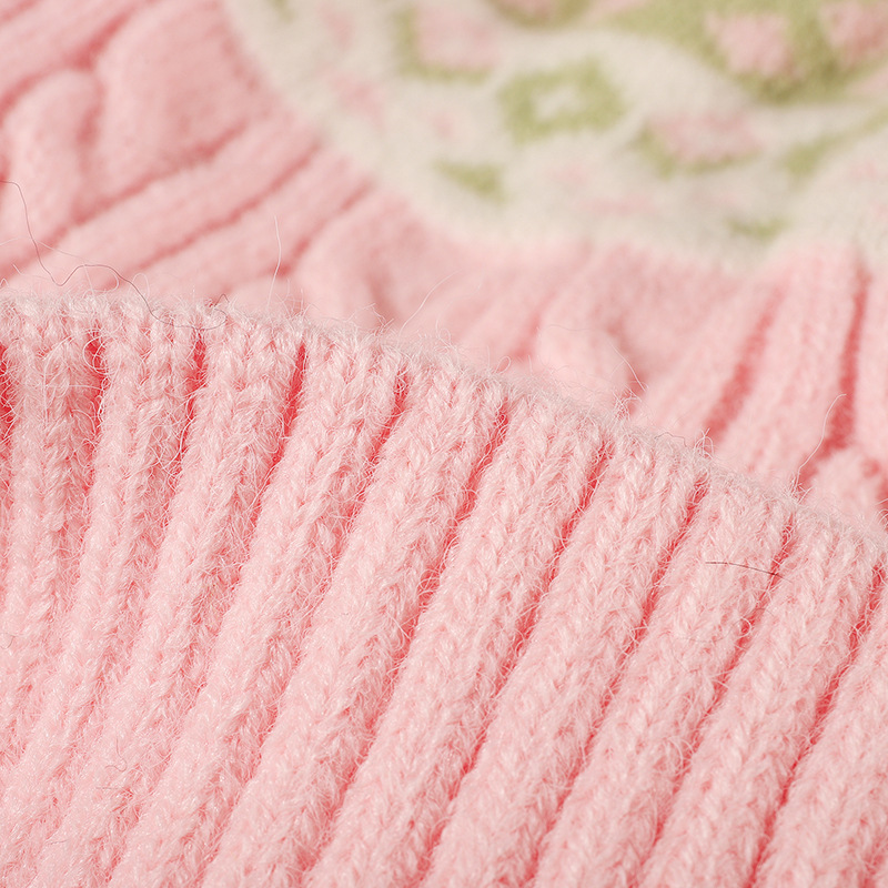 قبعة شتوية دافئة محبوكة بنمط ف - مراجعة Beanie Cuffed Knit وسعره