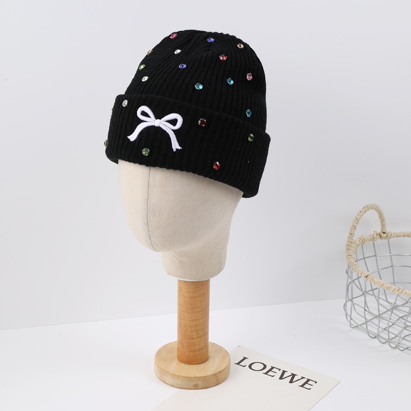 قبعة نسائية محبوكة مزينة بأحجا - مراجعة Beanie Cuffed Knit وسعره